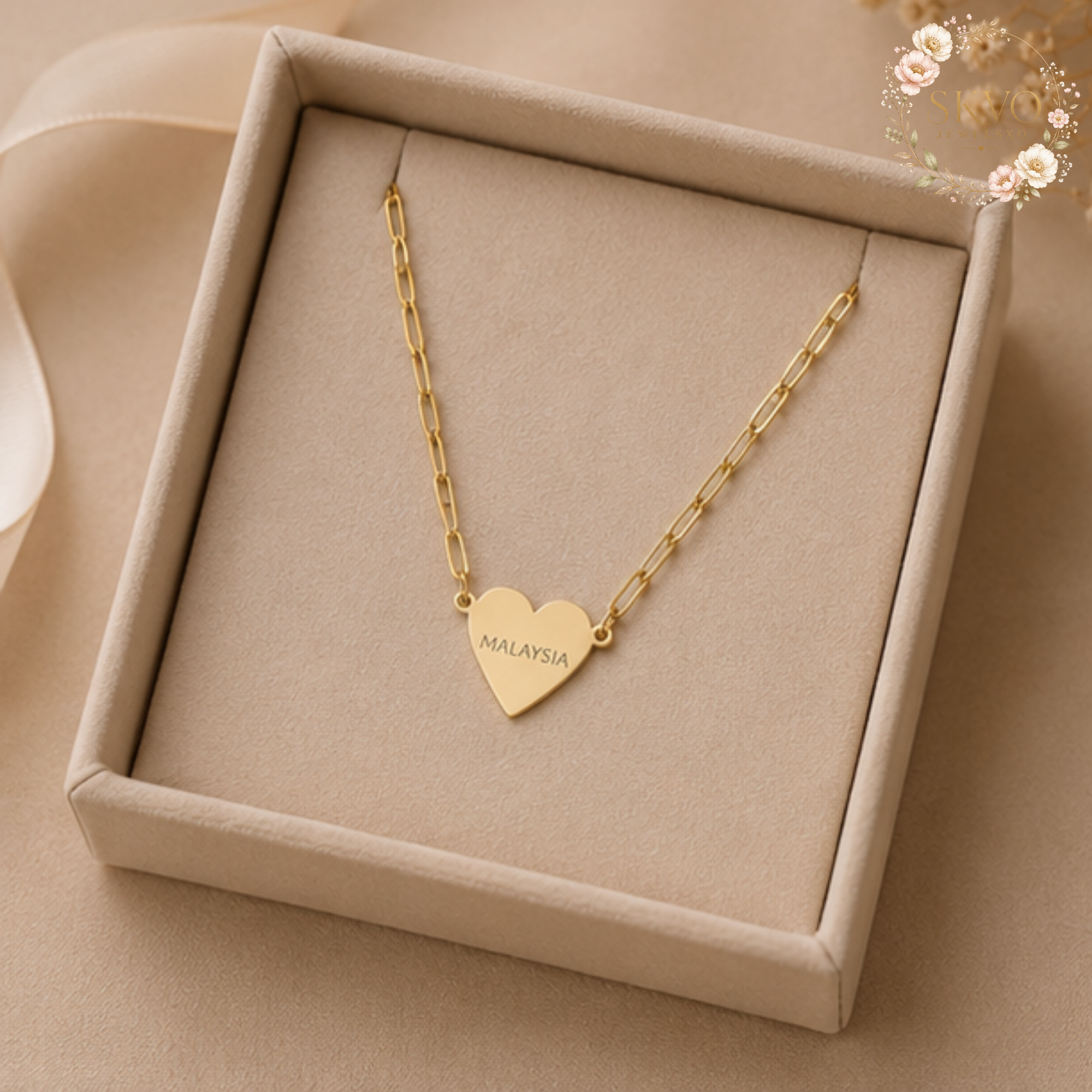 Engraved Heart Necklace | Gold Heart Pendant Necklace | Personalized Heart Necklace