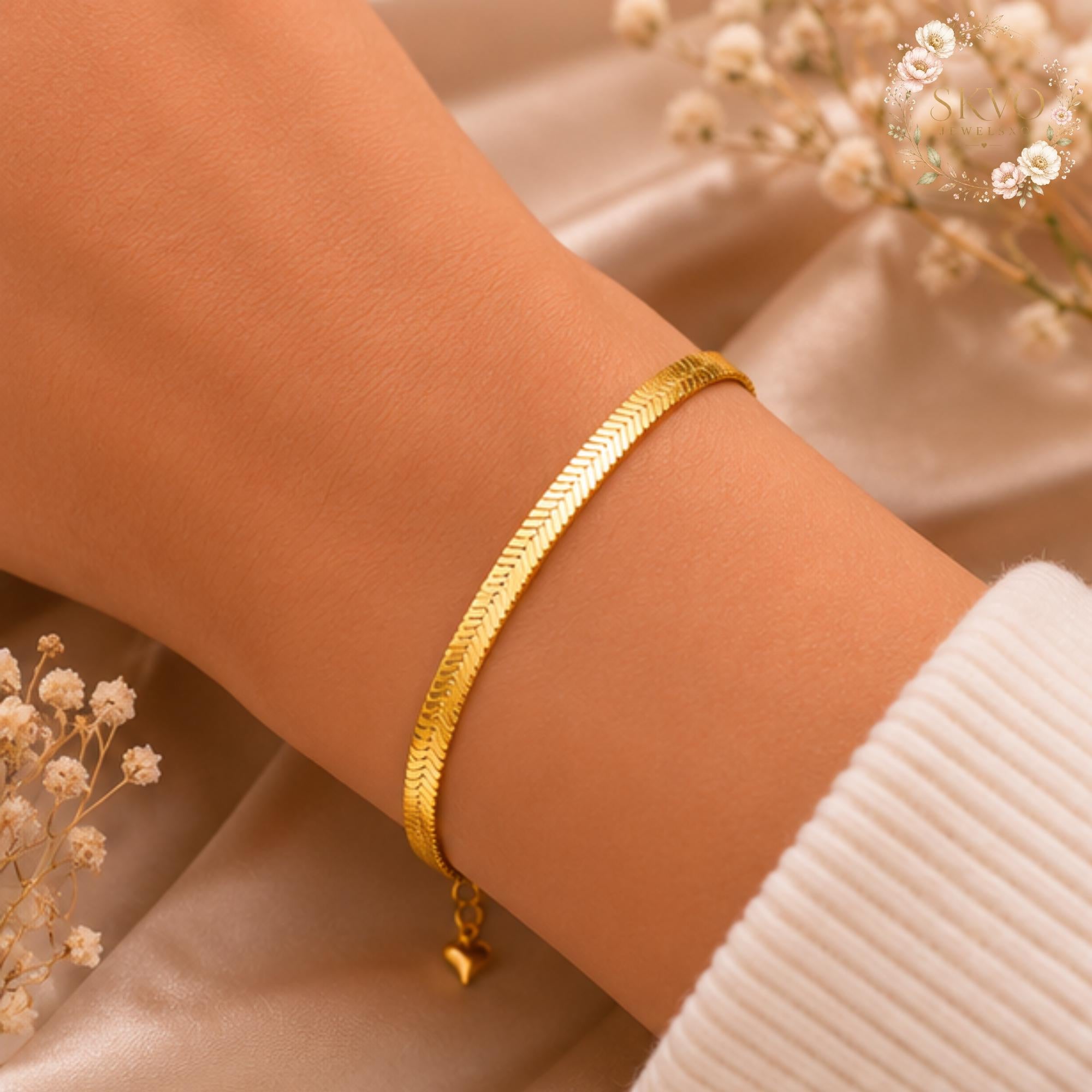 Womens Dainty Gold Bracelet | 18K Gold Plated | Minimalist Waterproof Jewelry