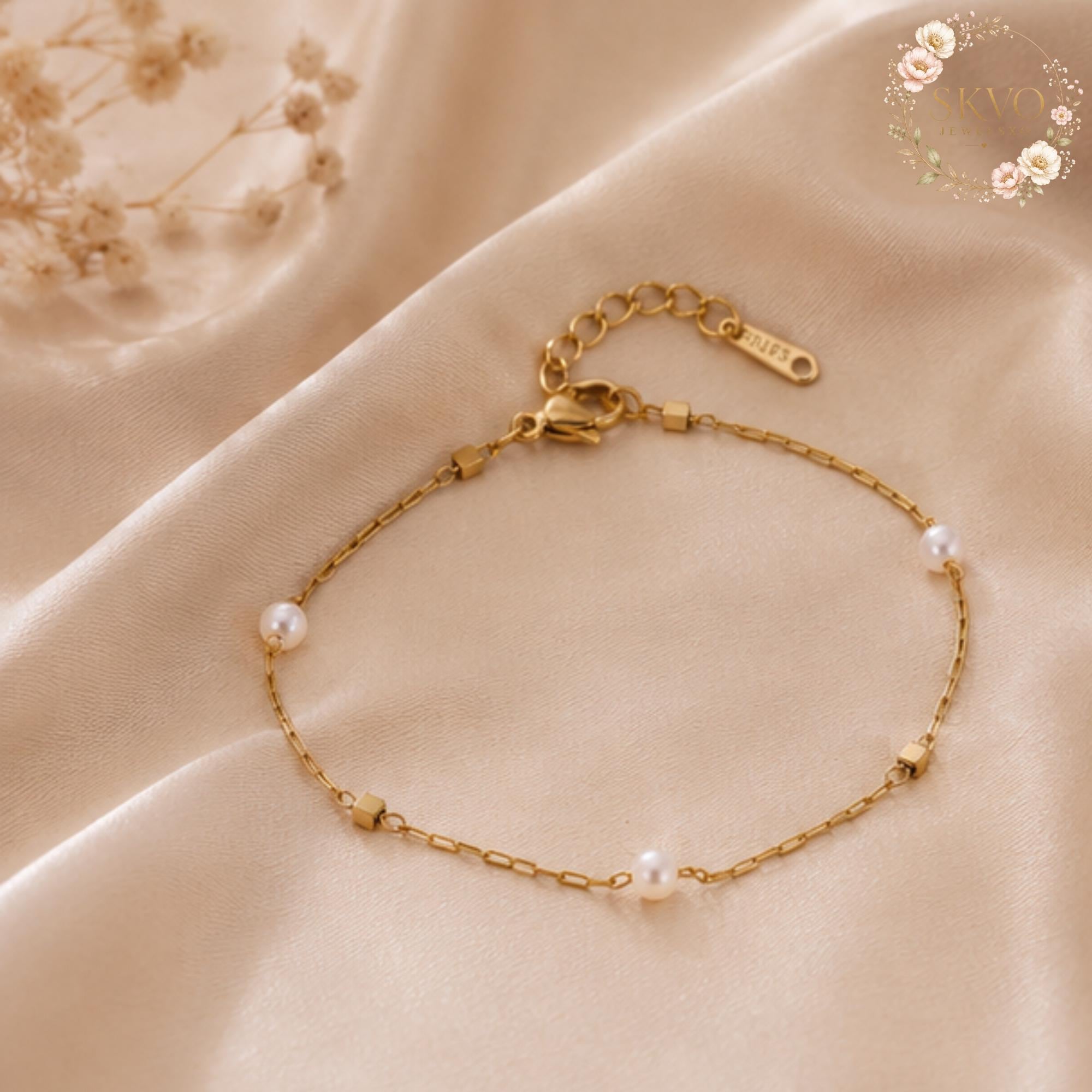 18k Gold Plated Chain Bracelet with Pearls, Elegant Jewelry for Women, Gift for Her, Delicate Minimalist Accessory, Everyday Wear