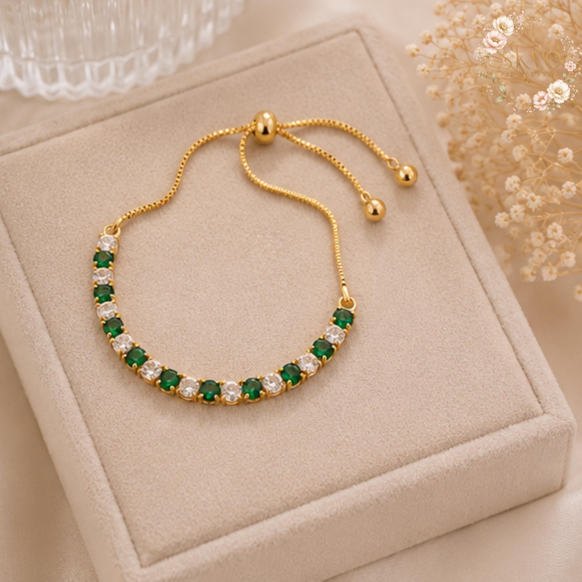 Emerald and Gold Beaded Adjustable Bracelet, Elegant Green Stone Jewelry, Gift for Her, Bridal Accessory, Layered Summer Bracelet