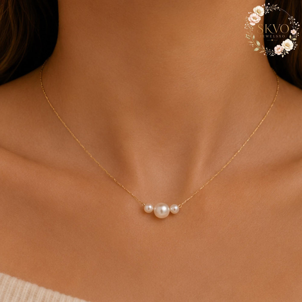 Three Pearl Necklace, Dainty Pearl Necklace, Minimalist Gold Necklace, Triple Pearl Pendant, Everyday Jewelry Gift for Her