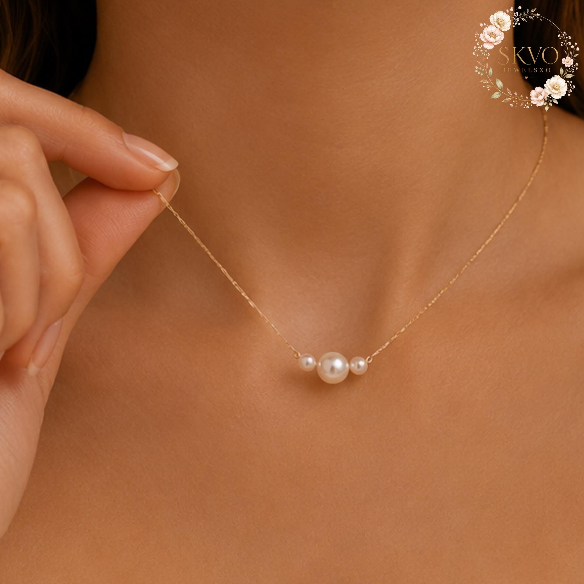 Three Pearl Necklace, Dainty Pearl Necklace, Minimalist Gold Necklace, Triple Pearl Pendant, Everyday Jewelry Gift for Her