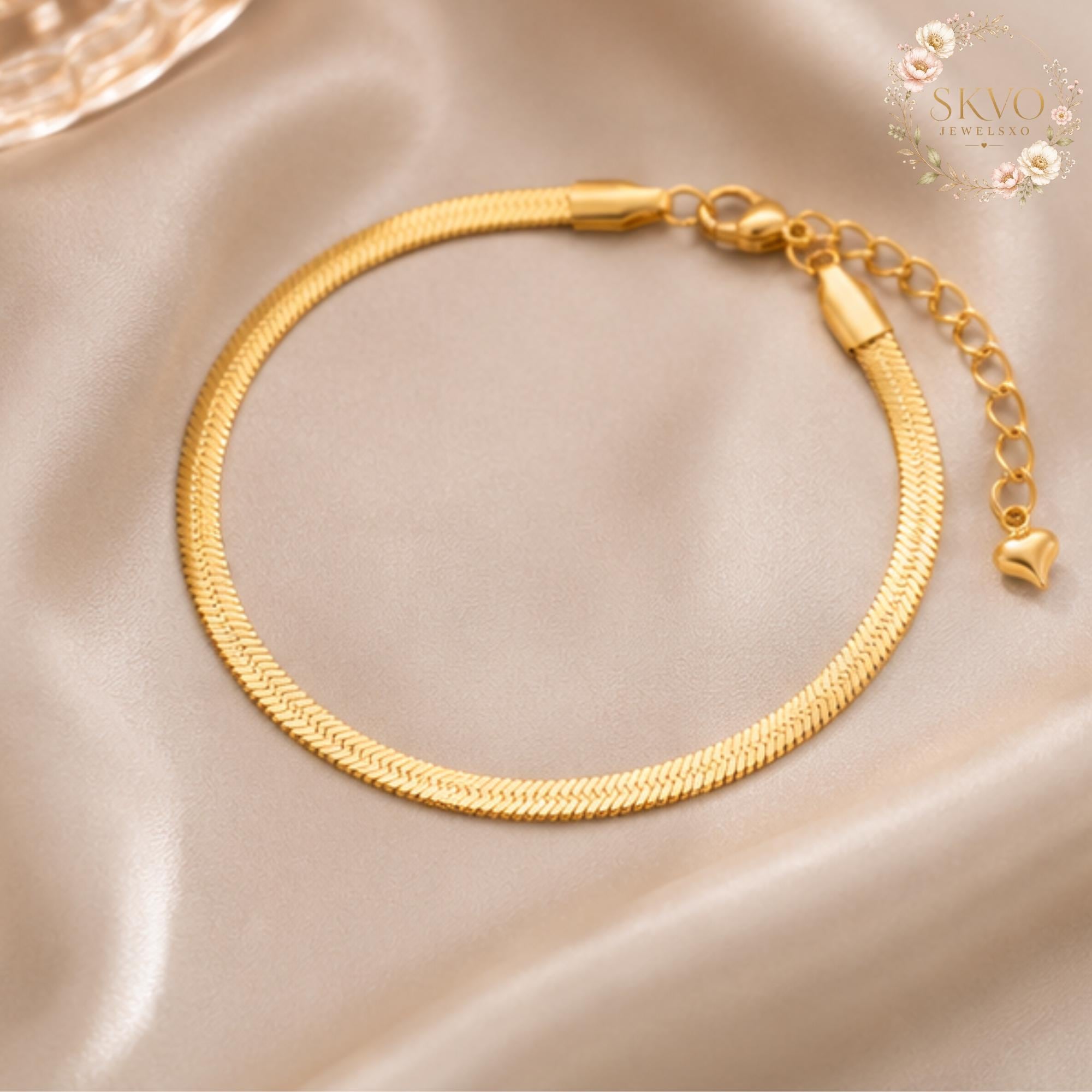 Womens Dainty Gold Bracelet | 18K Gold Plated | Minimalist Waterproof Jewelry