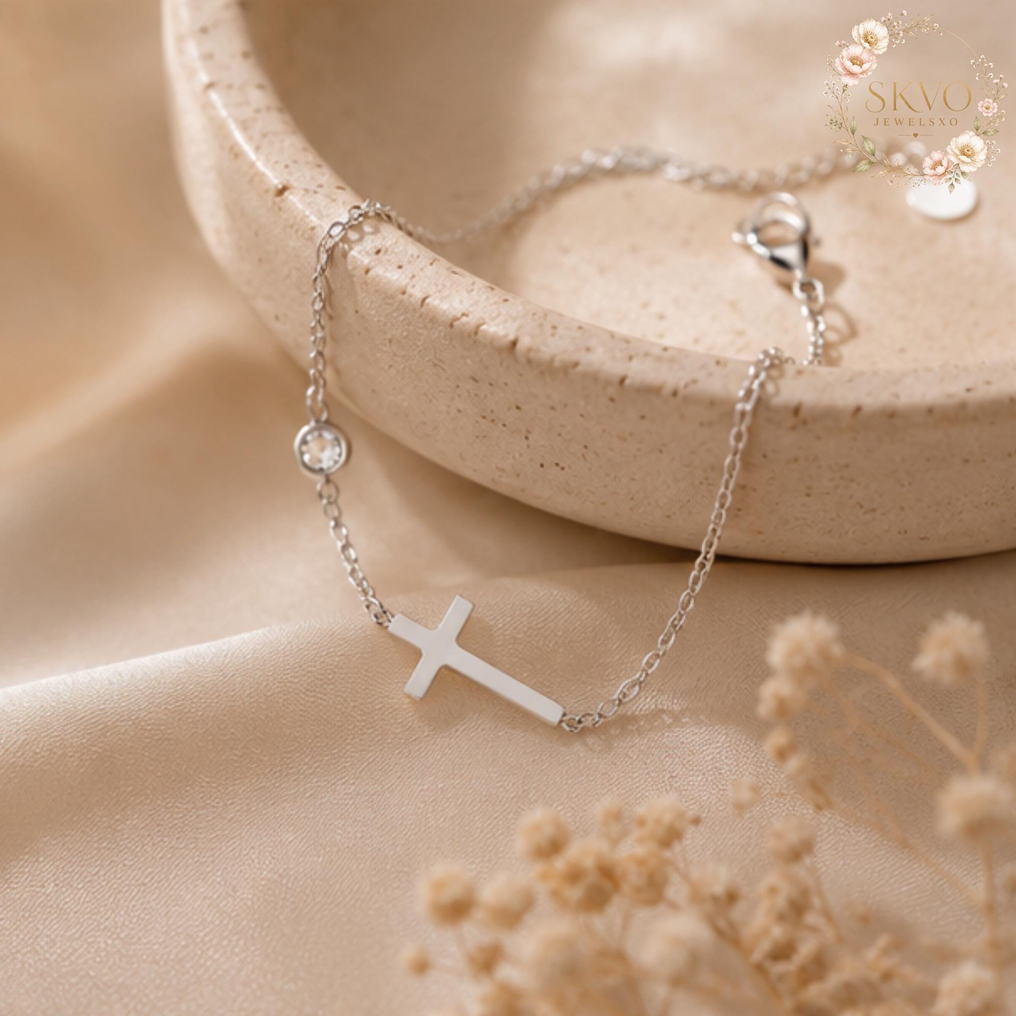 Stainless Steel Cross Dainty Bracelet, Minimalist Religious Jewelry, Silver Christian Charm, Gift for Her, Everyday Elegant Accessory