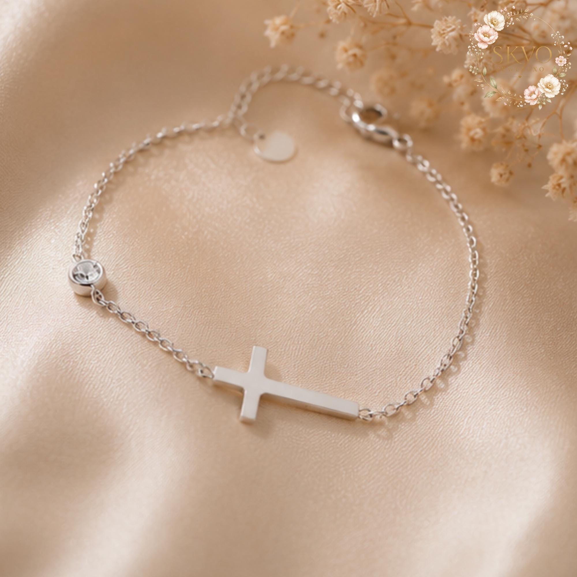 Stainless Steel Cross Dainty Bracelet, Minimalist Religious Jewelry, Silver Christian Charm, Gift for Her, Everyday Elegant Accessory