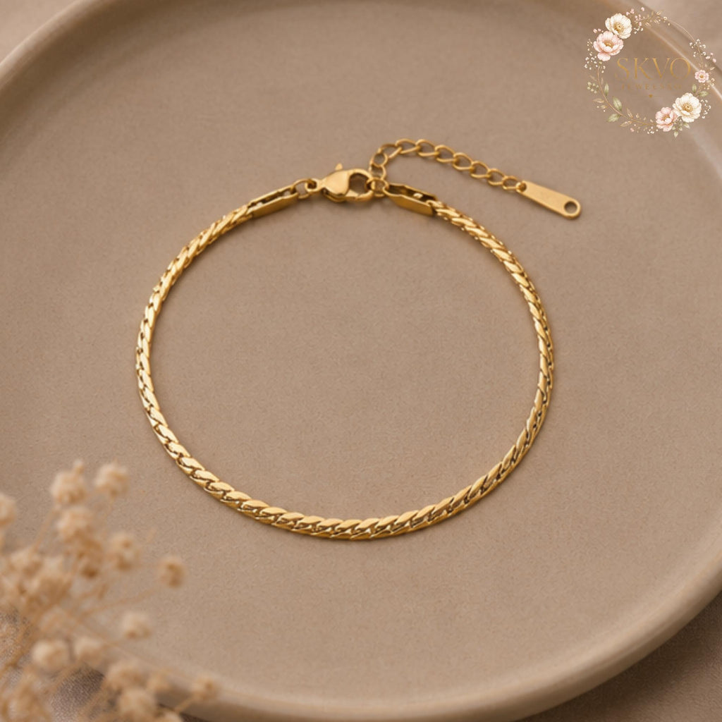 Gold Chain Bracelet, Minimalist Jewelry, Adjustable Gold Jewelry, Gift for Her, Elegant Accessory, Boho Style, Everyday Wear