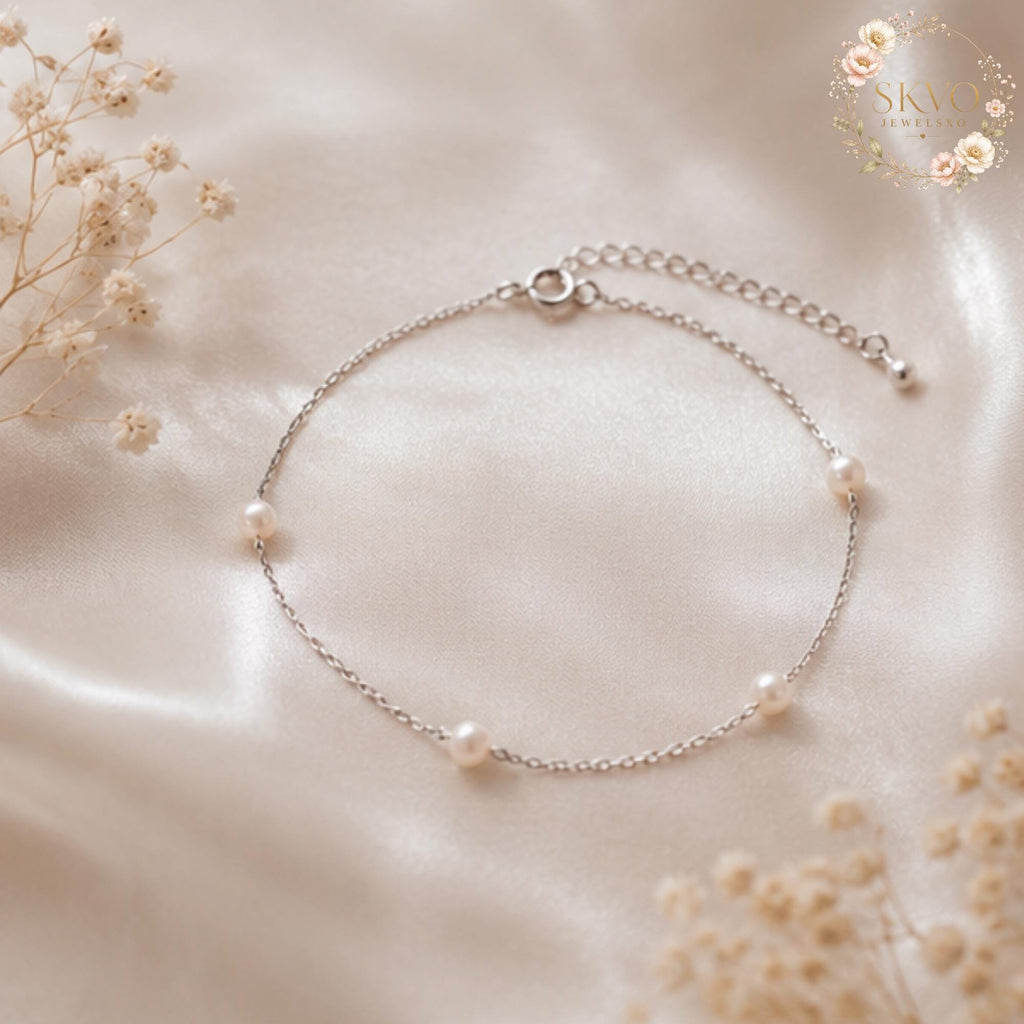 Pearl Charm Chain Bracelet, Elegant Fine Jewelry, Bridal or Everyday Accessory, Gift for Her, Minimalist Style, Women's Wrist Jewelry