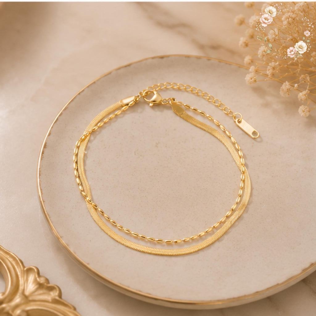 Gold Dainty Bracelets Set, Minimalist Jewelry for Women, Stacking Gold Bangles, Elegant Gift for Her, Everyday Gold Accessories