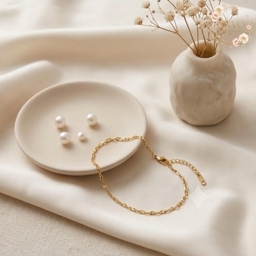 Gold Chain Bracelet, Dainty Jewelry for Women, Minimalist Gold Accessory, Elegant Gift for Her, Fine Jewelry for Everyday Wear