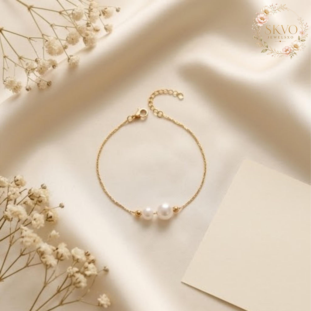 Pearl and Gold Chain Bracelet, Elegant Minimalist Jewelry, Dainty Wedding or Anniversary Gift for Her, Fine Jewelry, Bridal Accessory