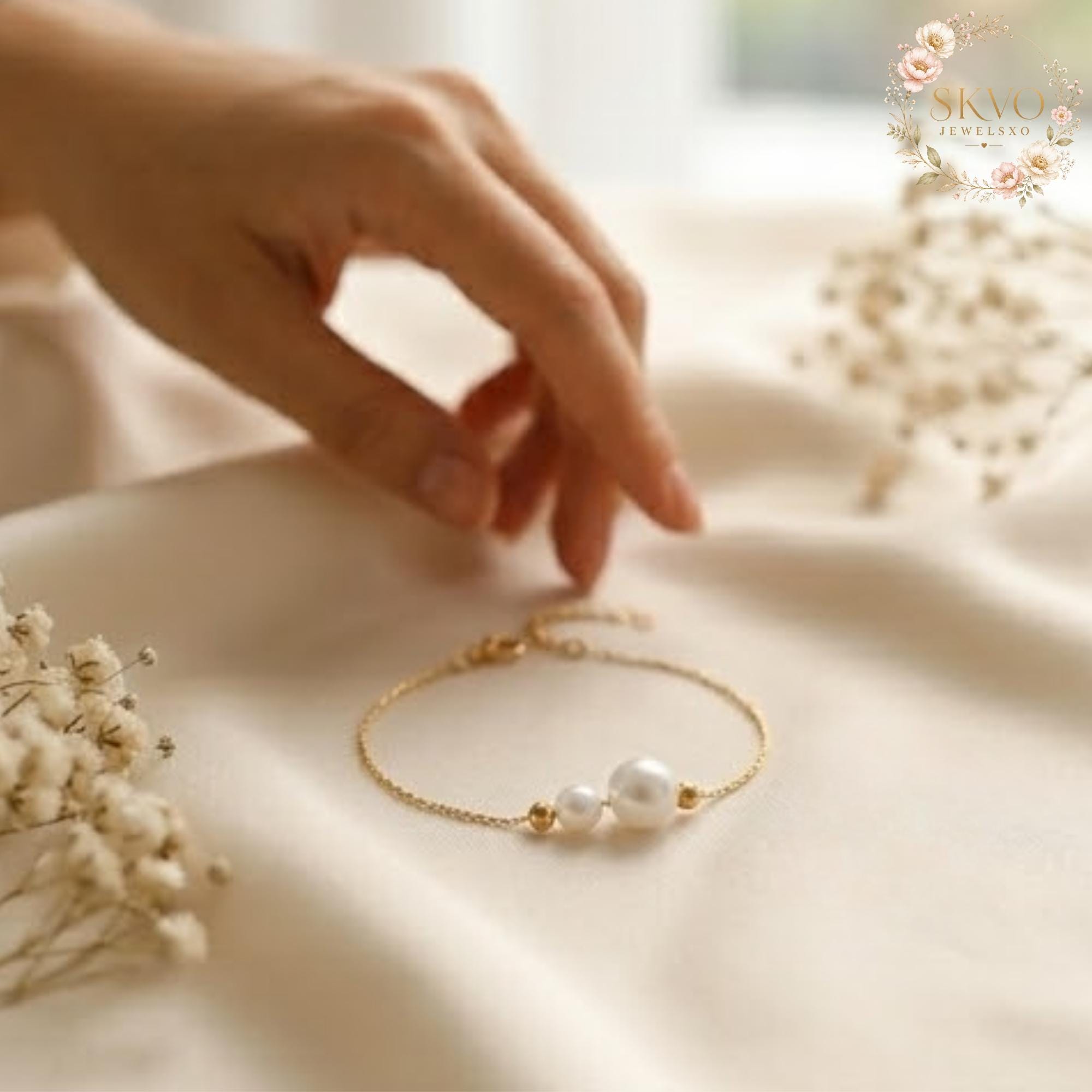 Pearl and Gold Chain Bracelet, Elegant Minimalist Jewelry, Dainty Wedding or Anniversary Gift for Her, Fine Jewelry, Bridal Accessory