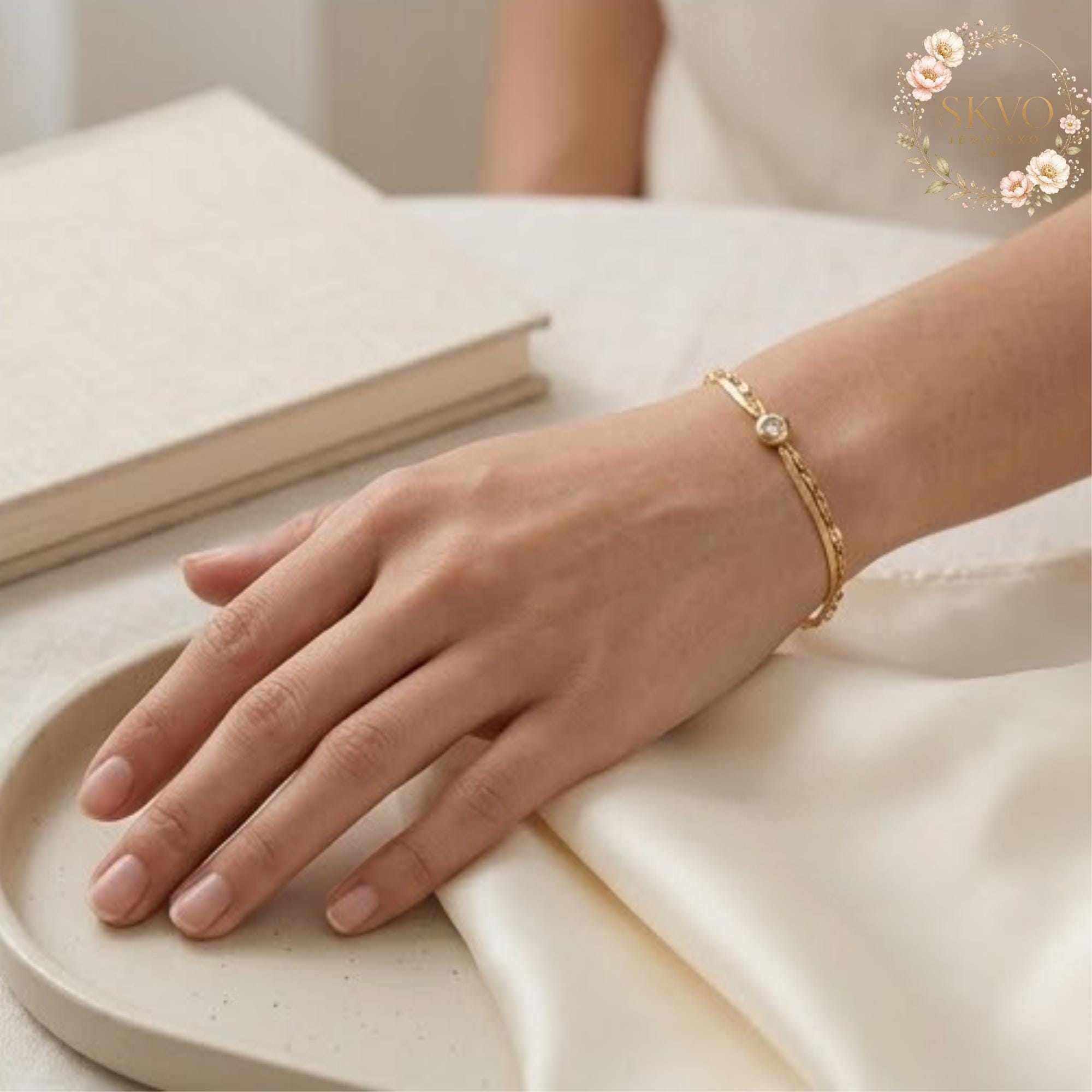 Gold Bracelet With Cubic Zirconia and Chain Design, Minimalist Jewelry, Dainty Gift for Women, Everyday Acessories, Elegant Bridal Jewelry
