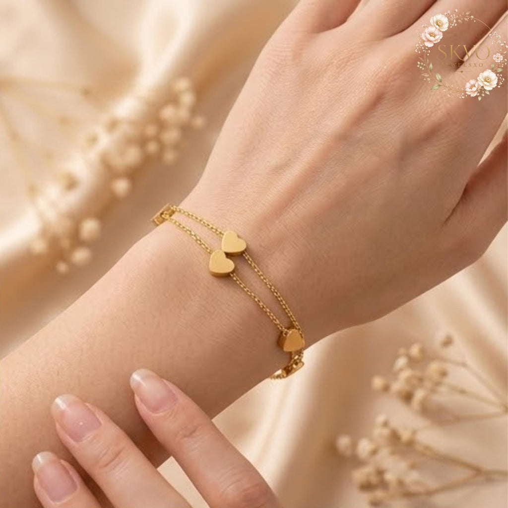 Gold Heart Charm Bracelet, Dainty Gold Jewelry, Adjustable Chain, Gift for Her, Romantic Pendant, Minimalist Jewelry, Everyday Accessory