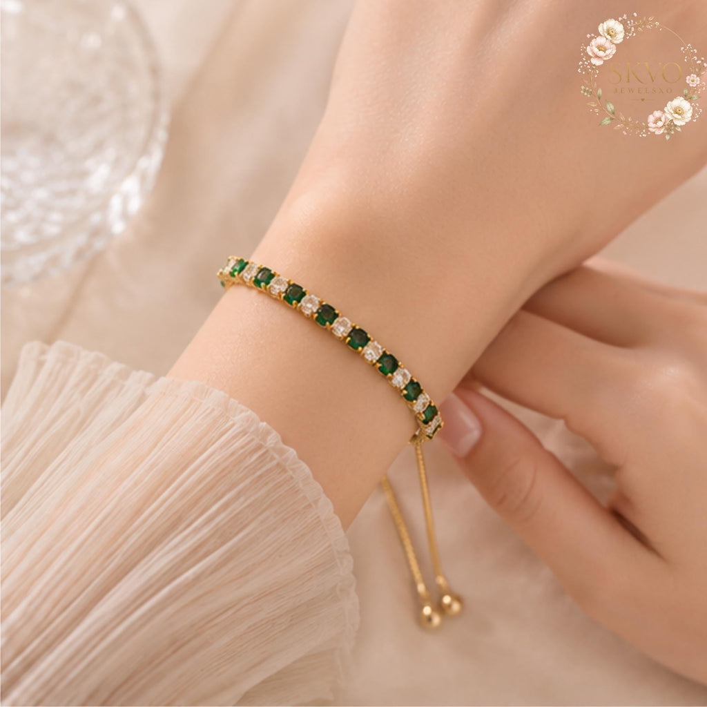 Emerald and Gold Beaded Adjustable Bracelet, Elegant Green Stone Jewelry, Gift for Her, Bridal Accessory, Layered Summer Bracelet