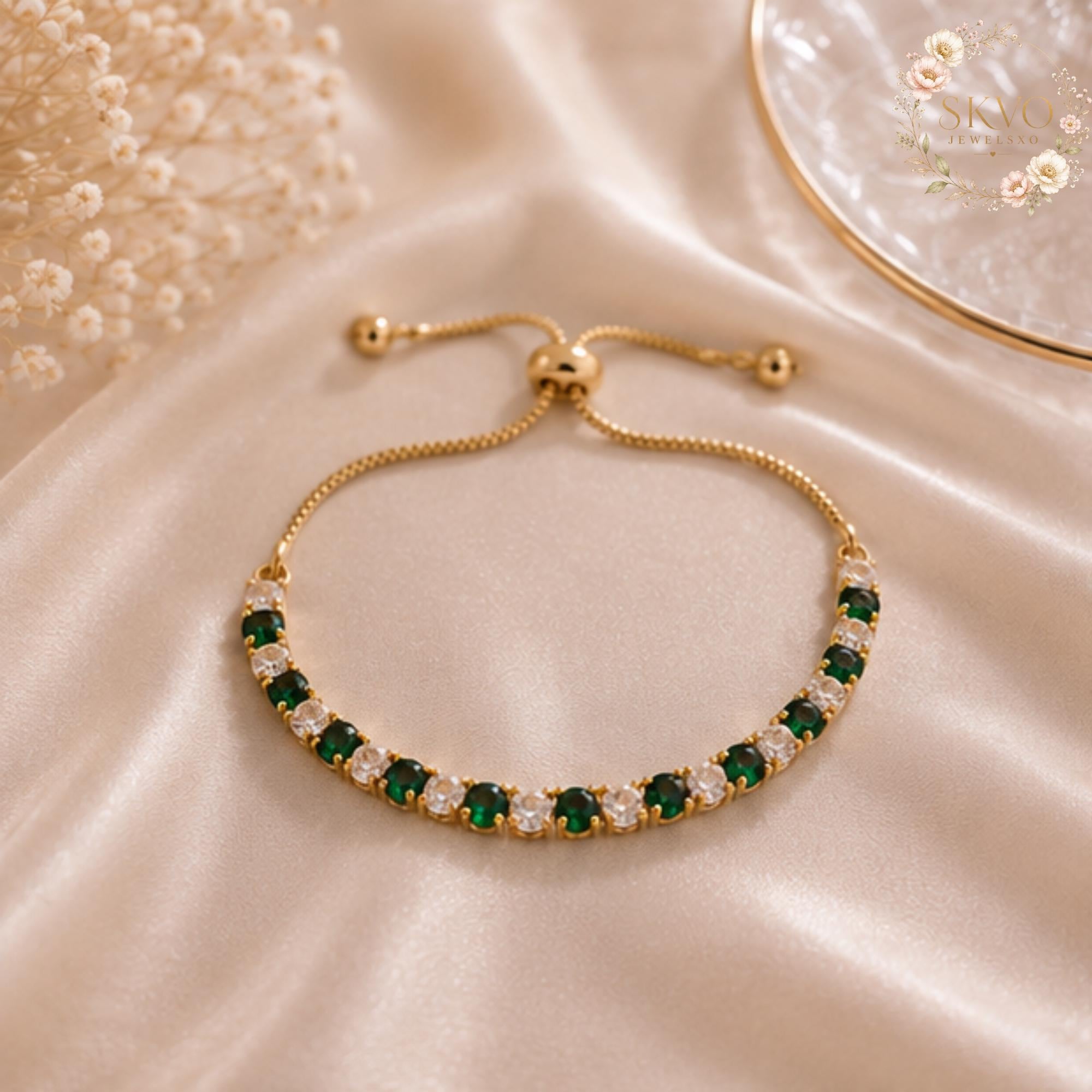 Emerald and Gold Beaded Adjustable Bracelet, Elegant Green Stone Jewelry, Gift for Her, Bridal Accessory, Layered Summer Bracelet