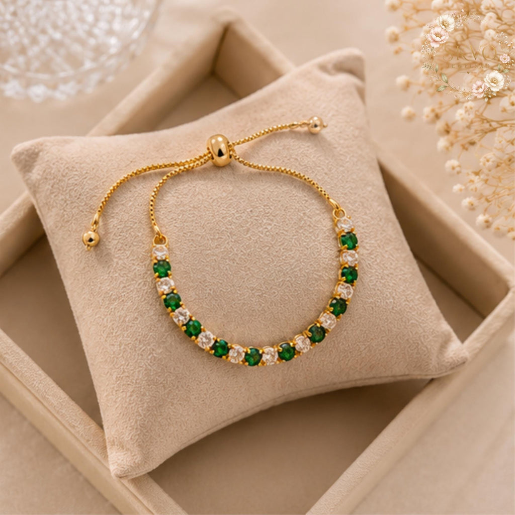 Emerald and Gold Beaded Adjustable Bracelet, Elegant Green Stone Jewelry, Gift for Her, Bridal Accessory, Layered Summer Bracelet